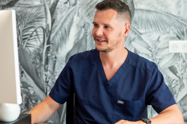 jeremy-binazet-saint-germain-au-mont-d-or consultation médecin esthétique lyon